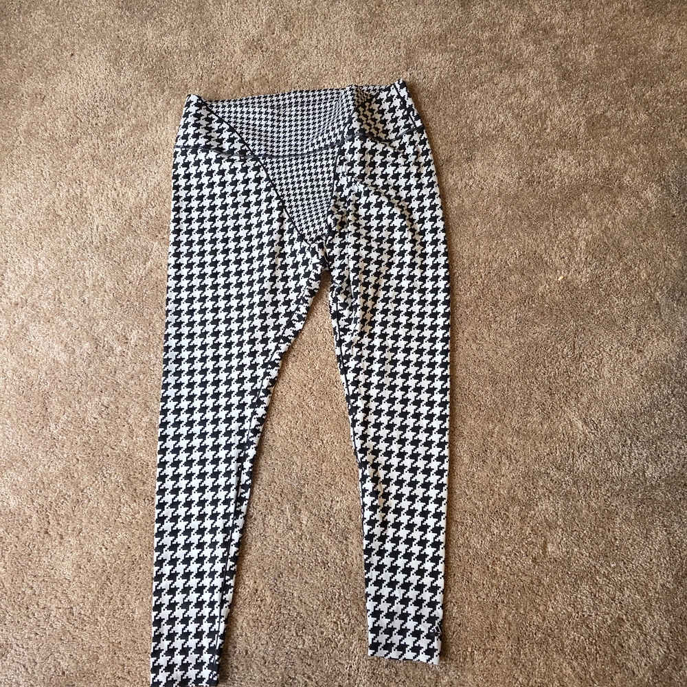IVY PARK adidas Black and White Houndstooth Womens Leggings